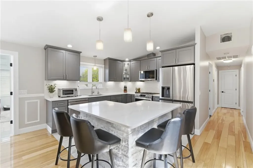 48 Columbus Avenue North Providence RI 02911