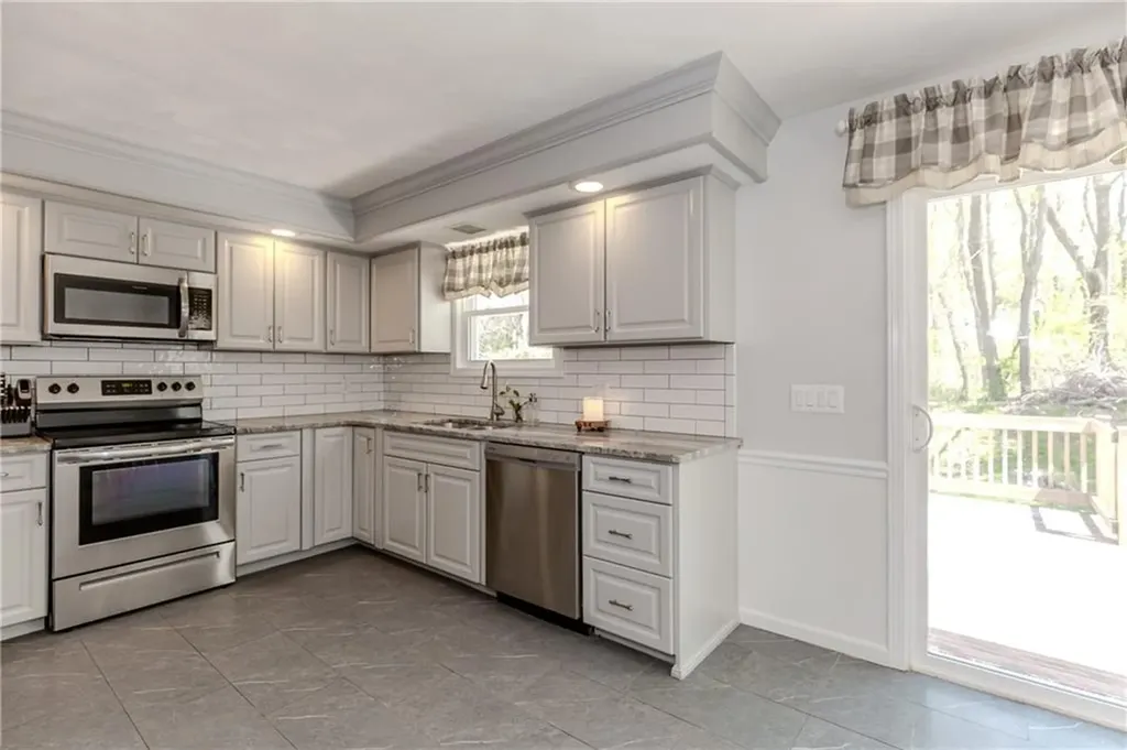4 Clark Road Smithfield RI 02917