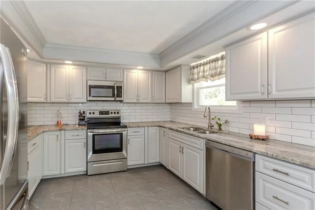 4 Clark Road Smithfield RI 02917