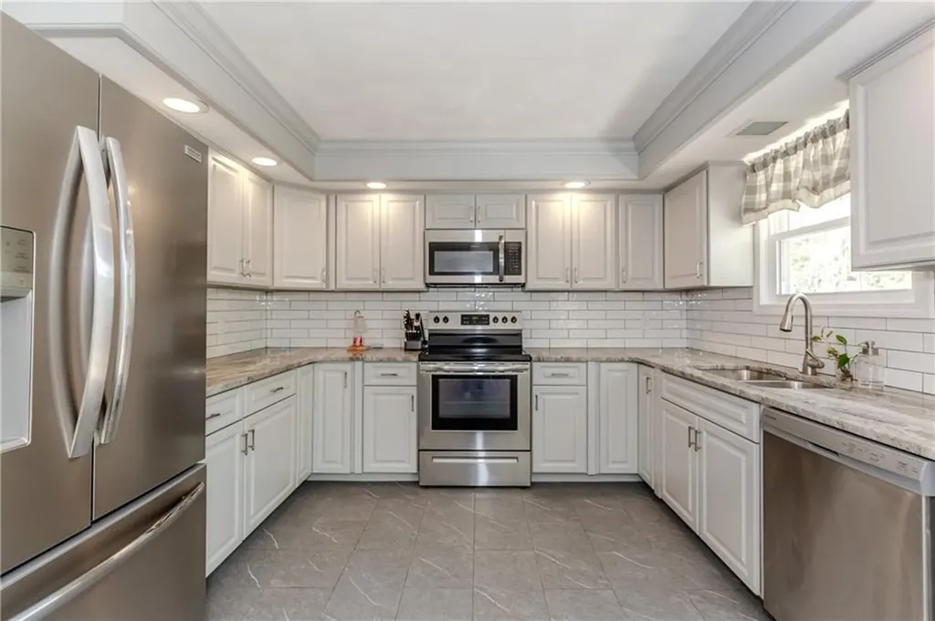 4 Clark Road Smithfield RI 02917