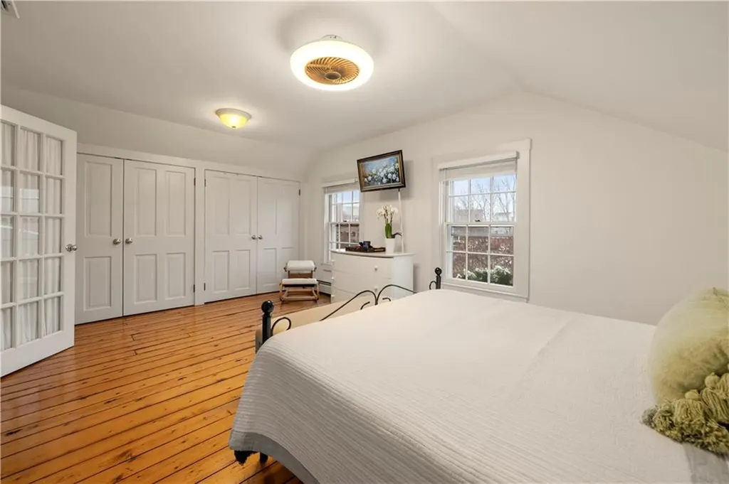 35 Marsh Street Newport RI 02840