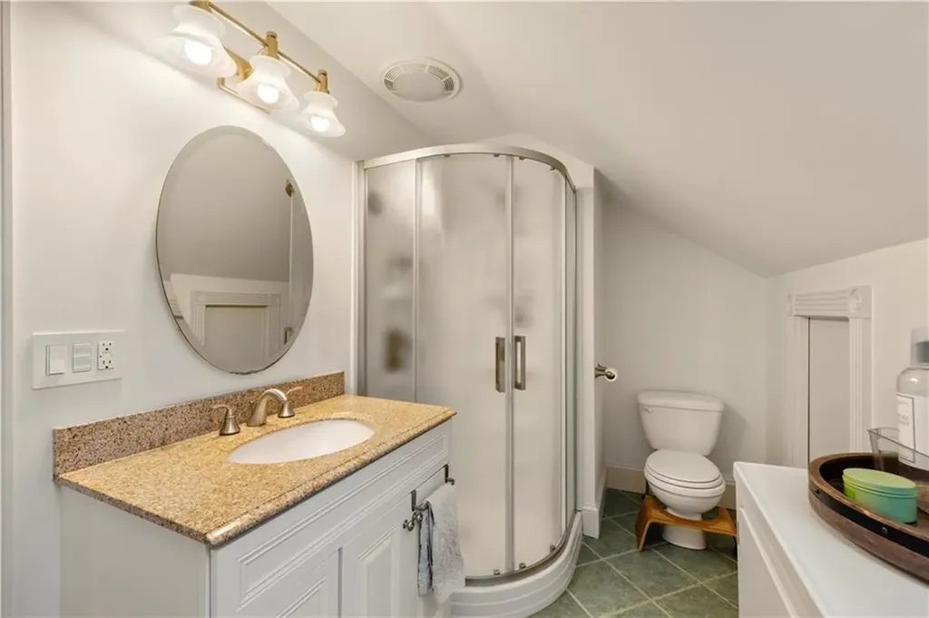 35 Marsh Street Newport RI 02840