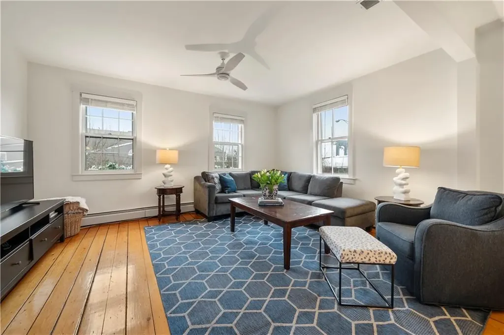 35 Marsh Street Newport RI 02840