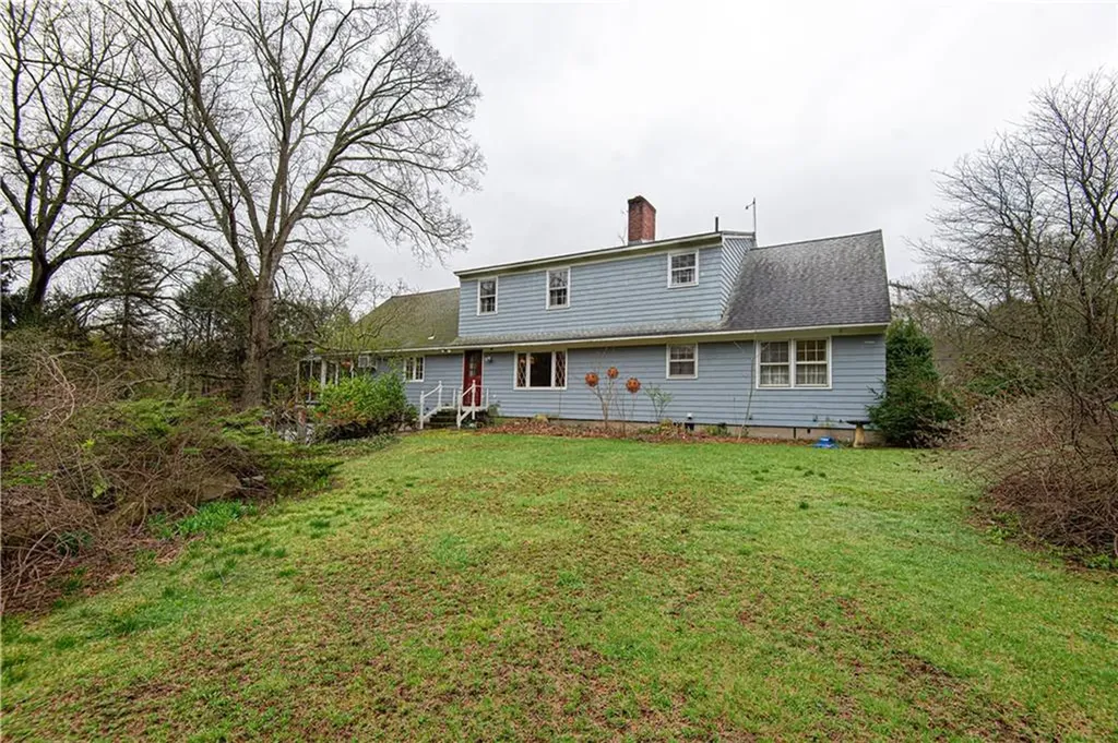 929 Greenville Avenue Smithfield RI 02828
