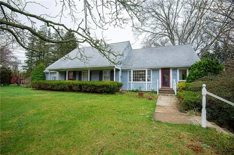 929 Greenville Avenue Smithfield RI 02828