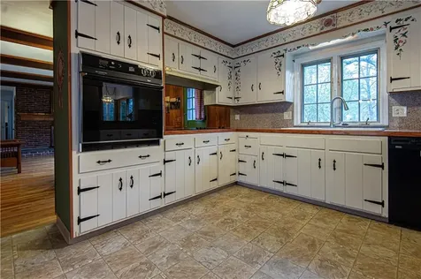 929 Greenville Avenue Smithfield RI 02828