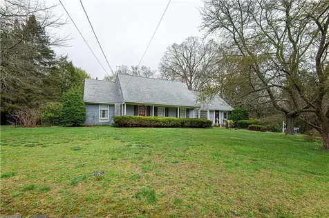 929 Greenville Avenue Smithfield RI 02828