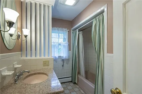 929 Greenville Avenue Smithfield RI 02828