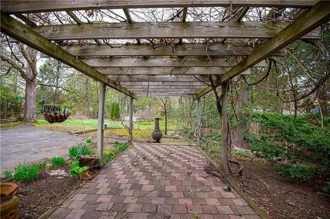 929 Greenville Avenue Smithfield RI 02828