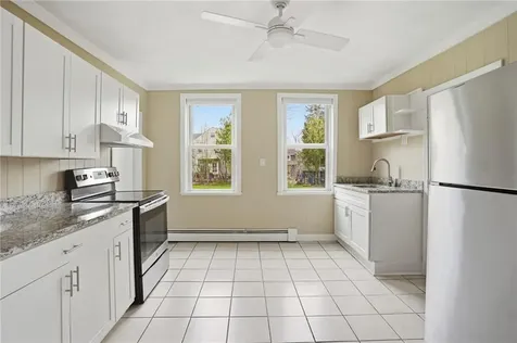 48 Constitution Street Bristol RI 02809