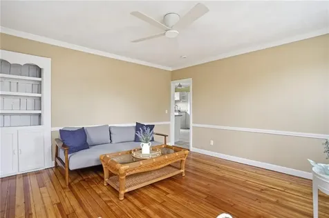 48 Constitution Street Bristol RI 02809