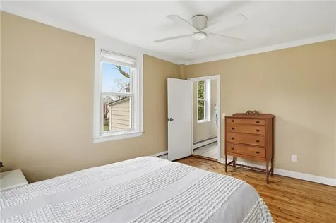 48 Constitution Street Bristol RI 02809