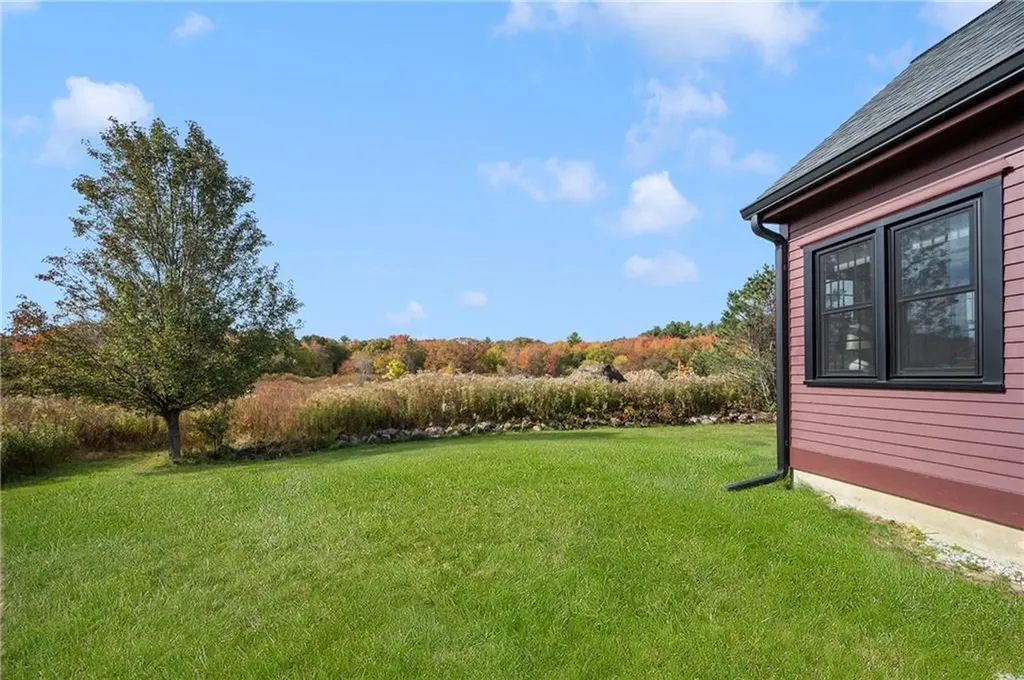 318 Sutton Street Uxbridge MA 01569