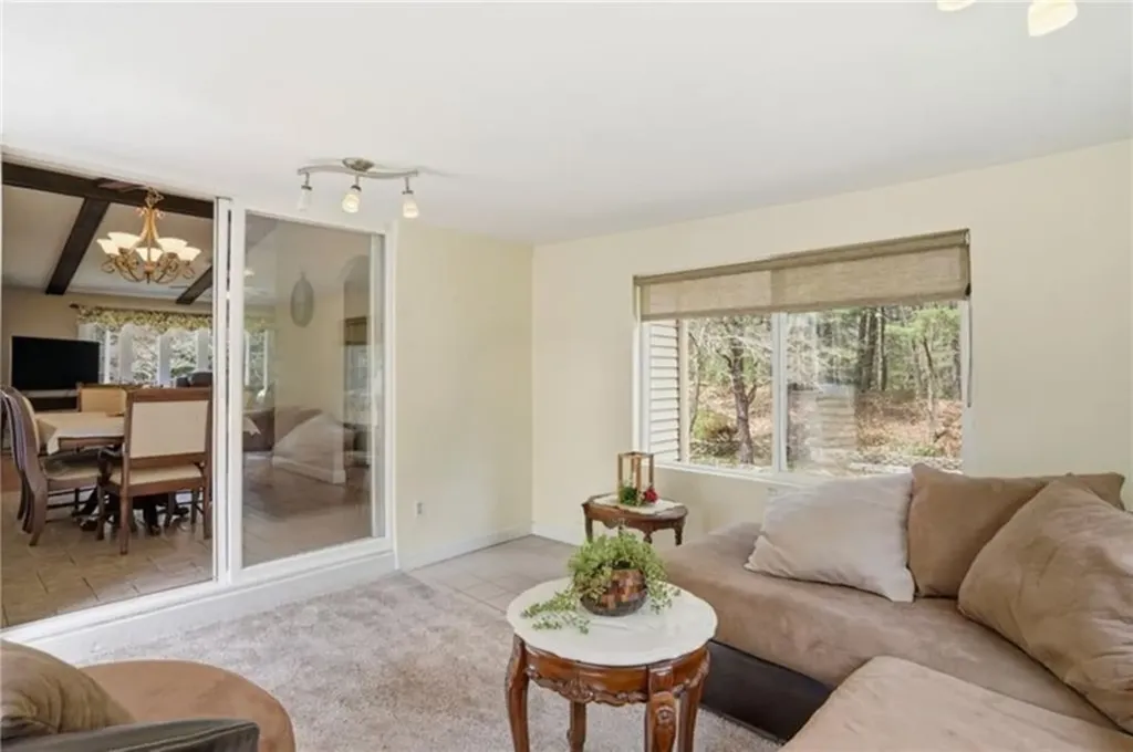 2 Finne Road Johnston RI 02919