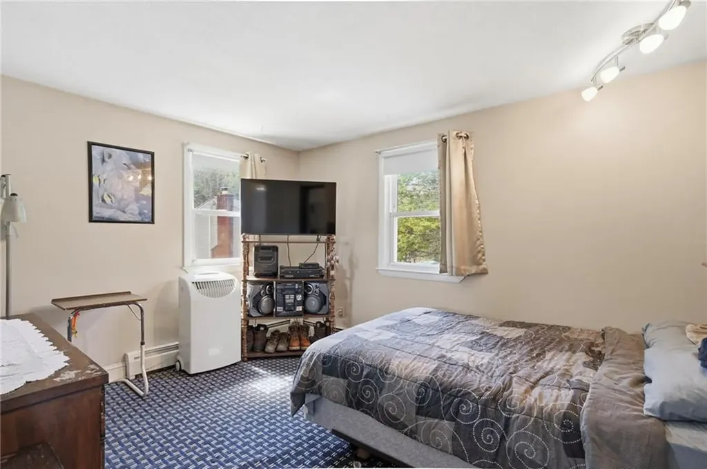 2 Finne Road Johnston RI 02919