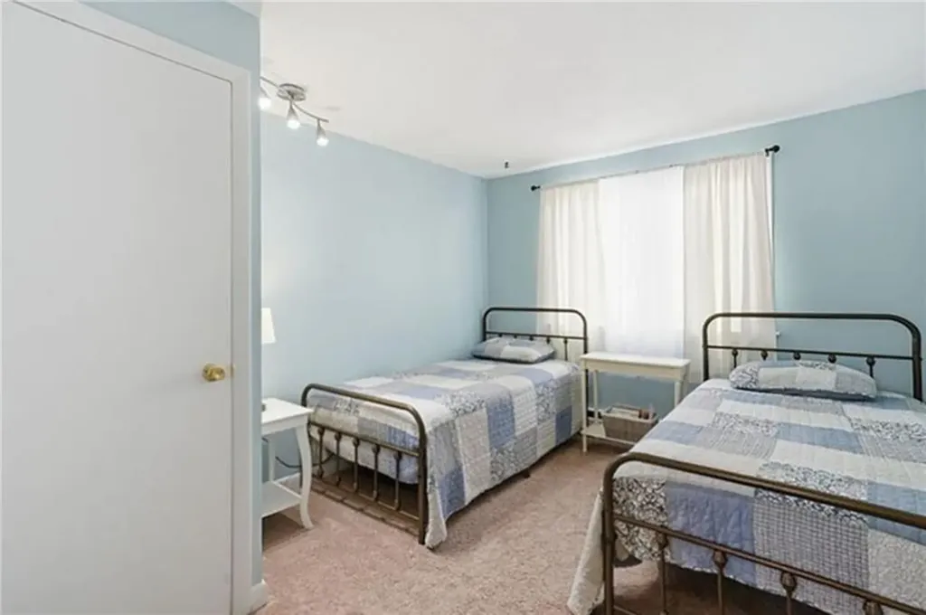 2 Finne Road Johnston RI 02919
