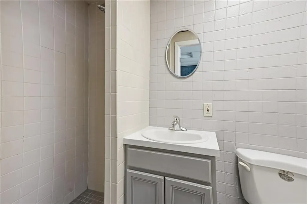 2 Finne Road Johnston RI 02919