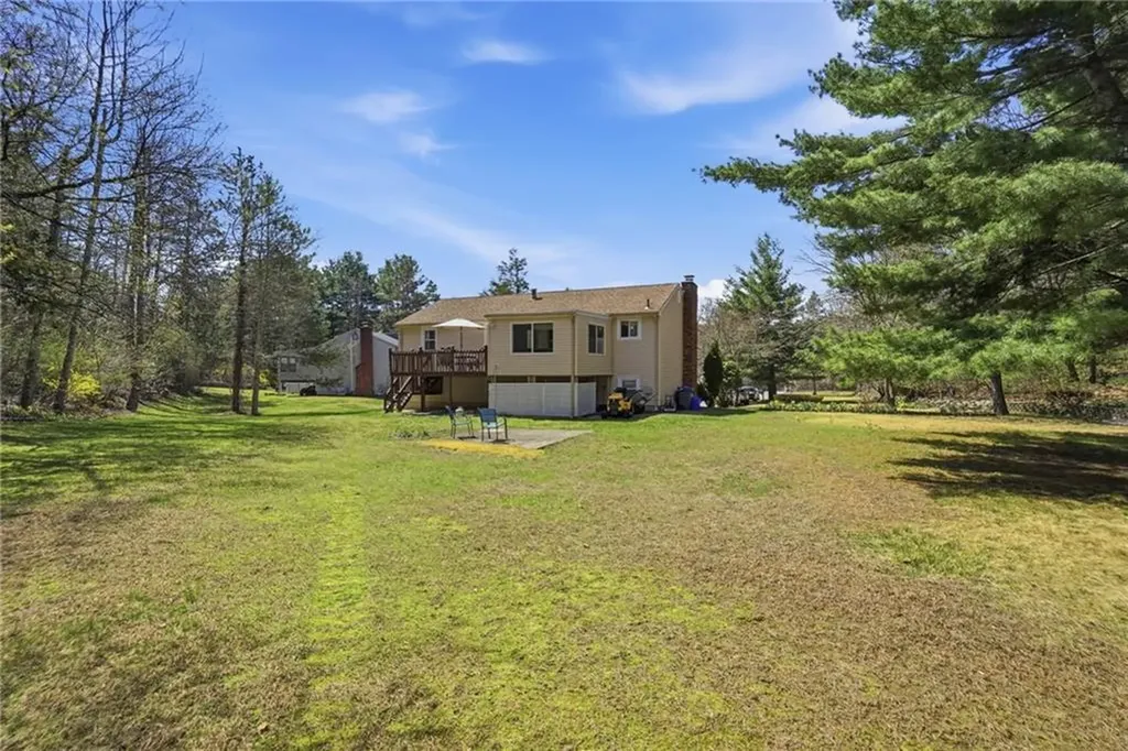 2 Finne Road Johnston RI 02919