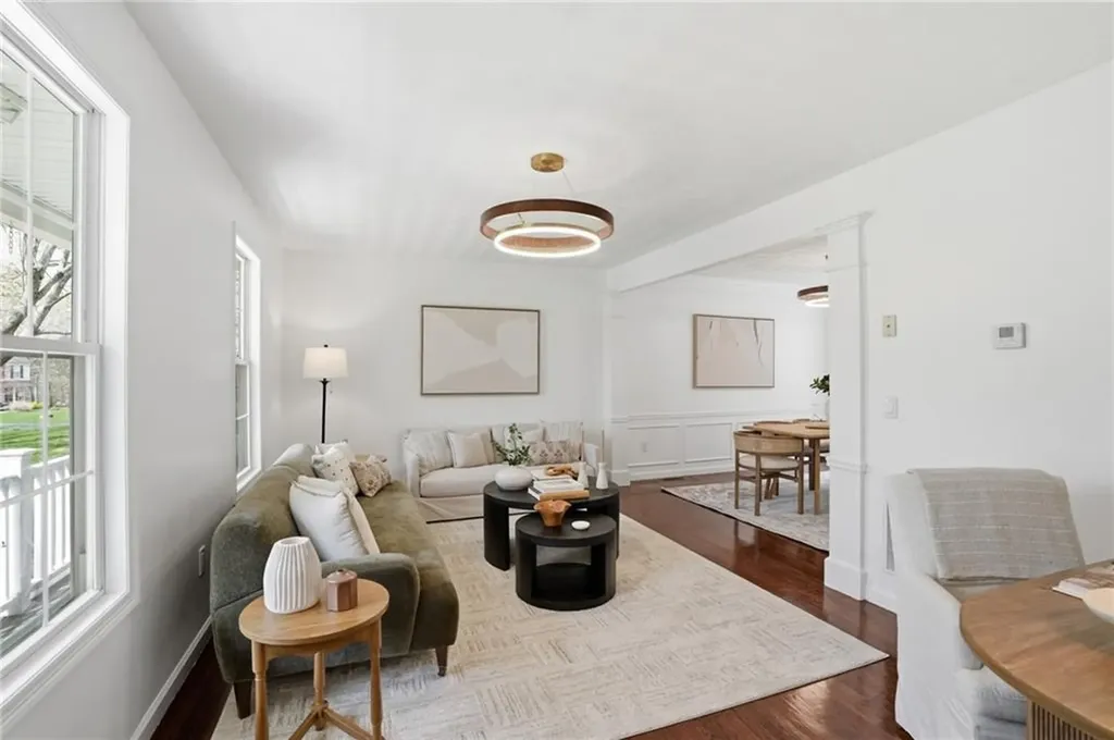 94 Castle Rocks Road Warwick RI 02886