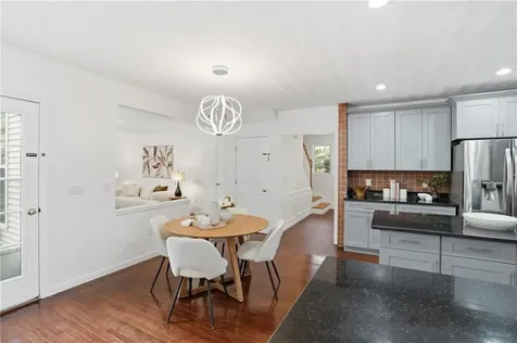 94 Castle Rocks Road Warwick RI 02886