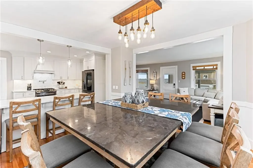 29 Burnett Road Warwick RI 02889