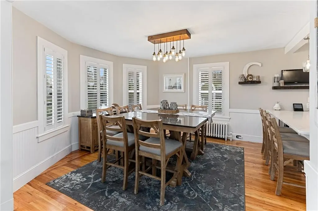 29 Burnett Road Warwick RI 02889