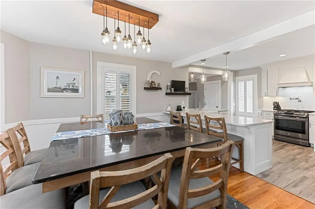 29 Burnett Road Warwick RI 02889