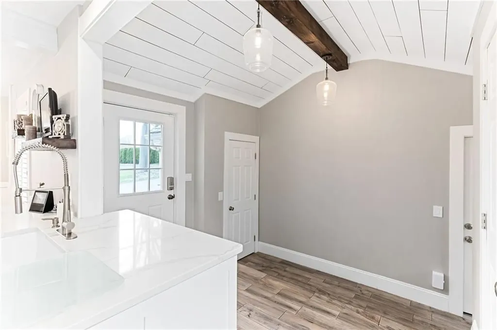 29 Burnett Road Warwick RI 02889