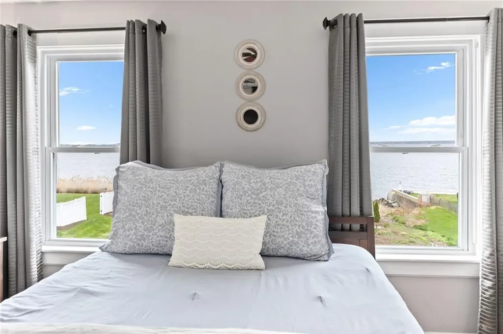 29 Burnett Road Warwick RI 02889