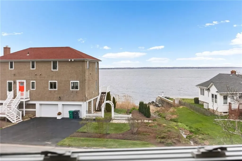 29 Burnett Road Warwick RI 02889