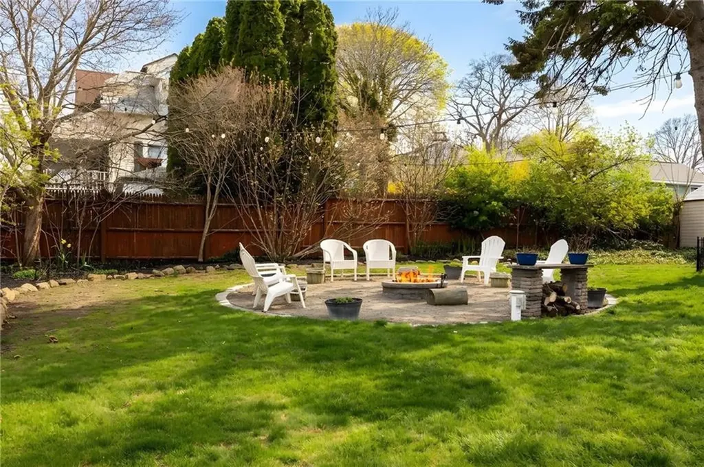 29 Burnett Road Warwick RI 02889