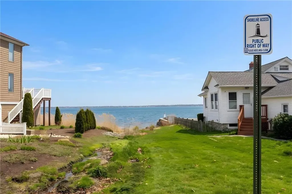 29 Burnett Road Warwick RI 02889