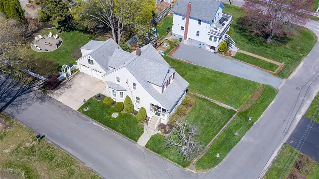 29 Burnett Road Warwick RI 02889