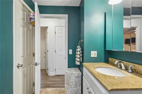 8 Sweet Fern Trail Narragansett RI 02874