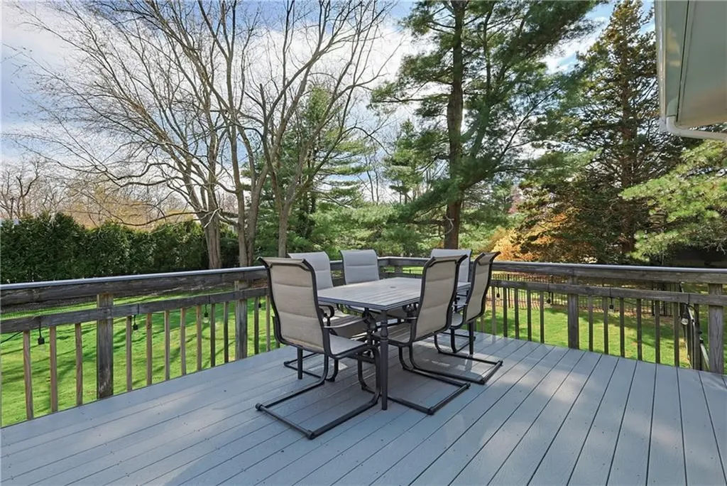 6 Burke Road Bristol RI 02809