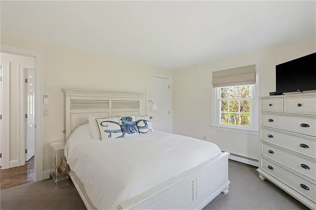 6 Burke Road Bristol RI 02809