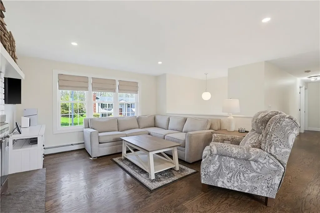 6 Burke Road Bristol RI 02809