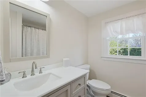 6 Burke Road Bristol RI 02809