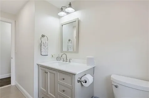 6 Burke Road Bristol RI 02809