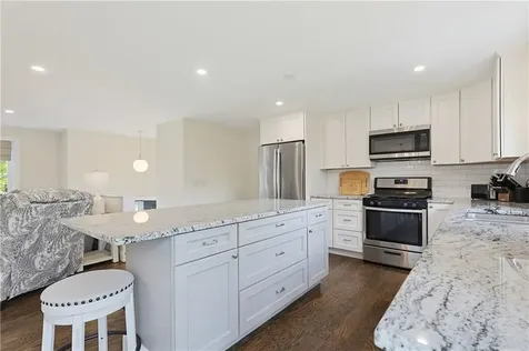 6 Burke Road Bristol RI 02809