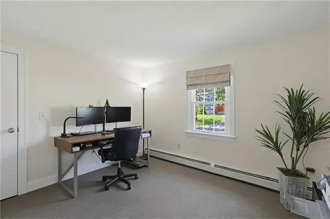 6 Burke Road Bristol RI 02809