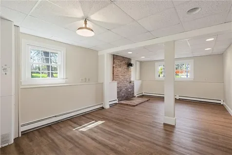 6 Burke Road Bristol RI 02809
