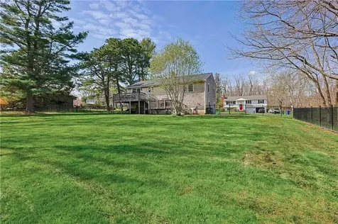 6 Burke Road Bristol RI 02809