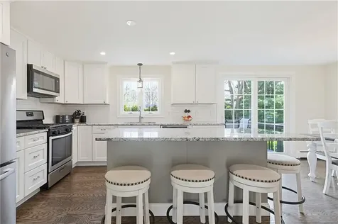 6 Burke Road Bristol RI 02809