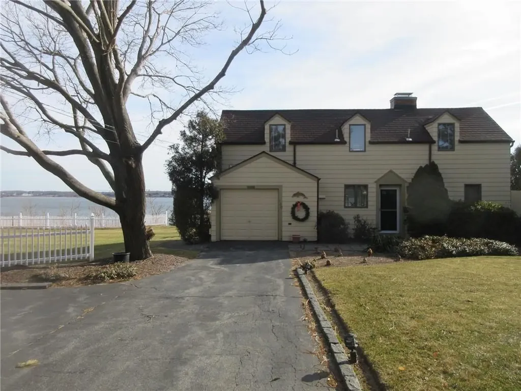 160 Col John Gardner Road Narragansett RI 02882