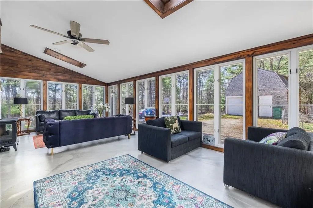 35 Hallville Road Exeter RI 02822