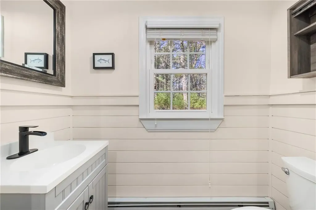 35 Hallville Road Exeter RI 02822