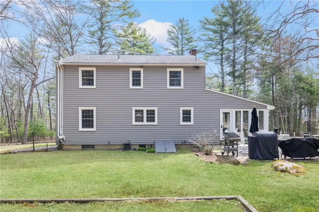 35 Hallville Road Exeter RI 02822