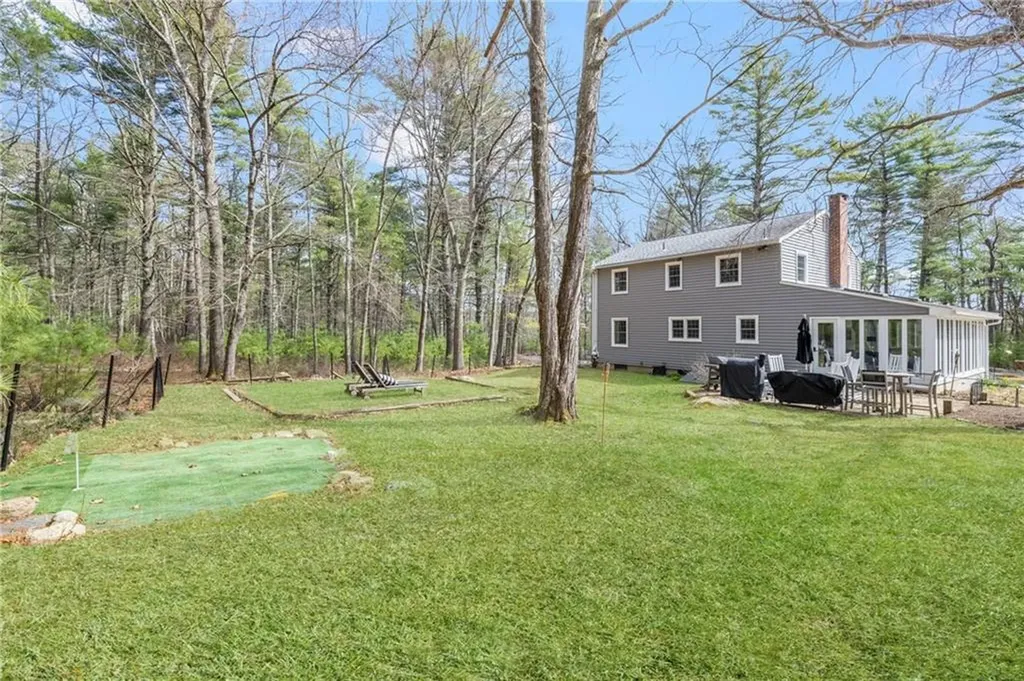35 Hallville Road Exeter RI 02822