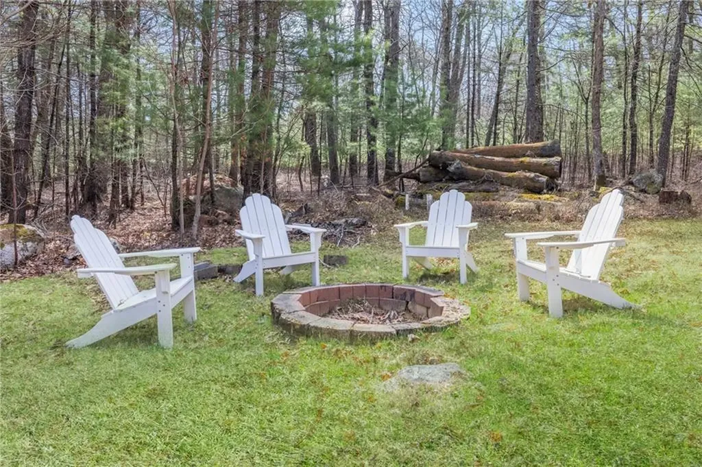 35 Hallville Road Exeter RI 02822